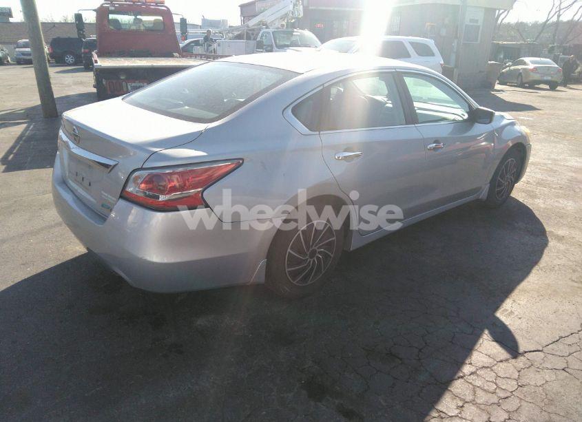 Photo 4 of 2014 Nissan Altima 2.5 S (VIN 1N4AL3AP4EC100400)