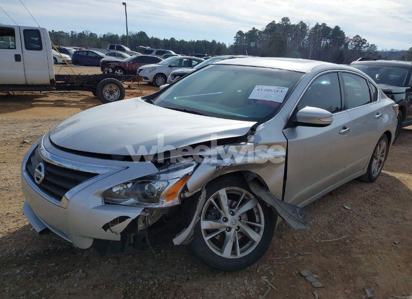Photo 2 of 2014 Nissan Altima 2.5 SV (VIN 1N4AL3AP4EC102311)