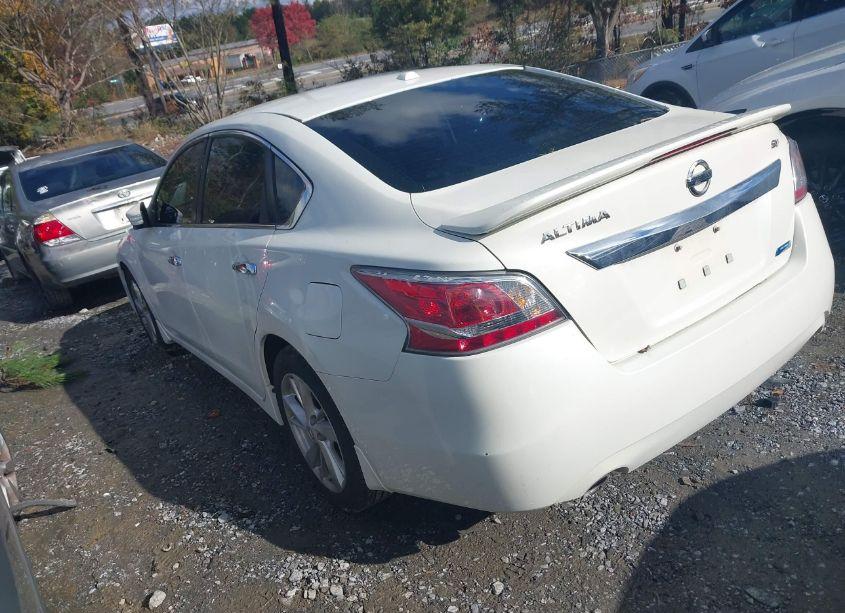 Photo 3 of 2014 Nissan Altima 2.5 SV (VIN 1N4AL3AP4EC116306)