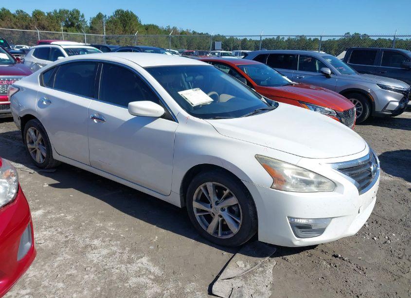 2014 Nissan Altima 2.5 SV (VIN 1N4AL3AP4EC117004) main photo