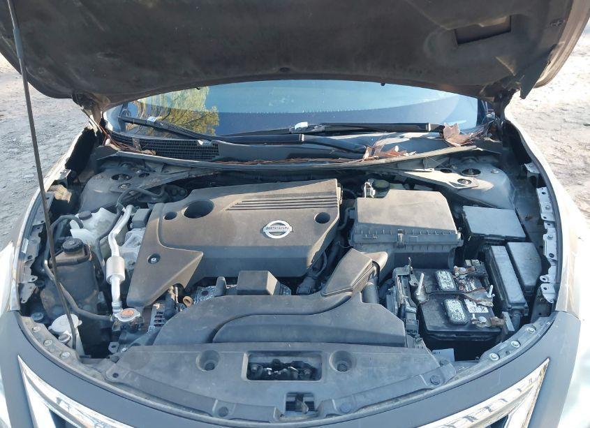 Photo 10 of 2014 Nissan Altima 2.5 S (VIN 1N4AL3AP4EC118380)