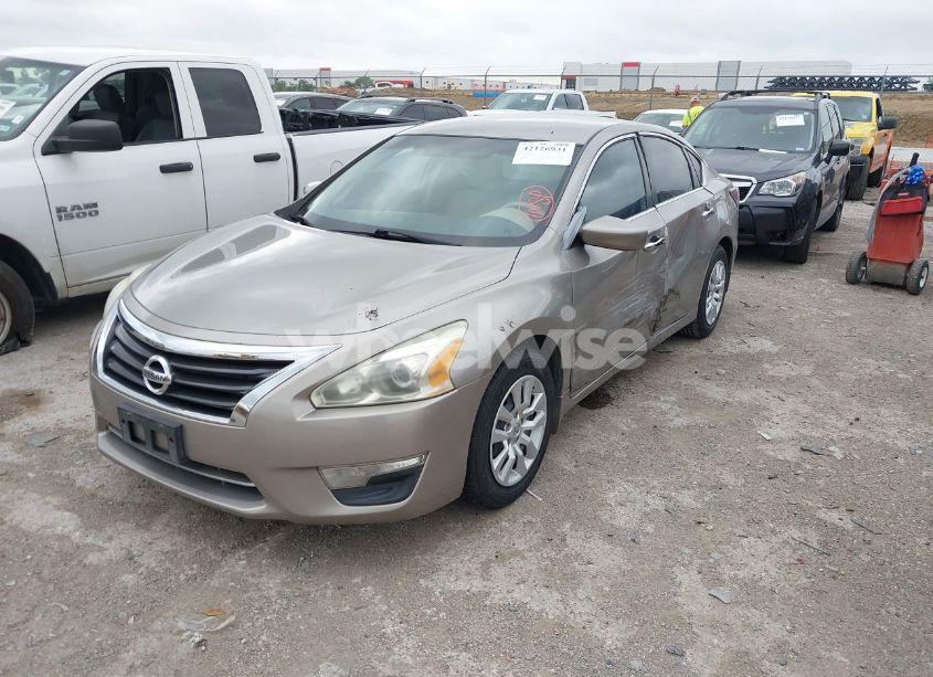 Photo 2 of 2014 Nissan Altima 2.5 S (VIN 1N4AL3AP4EC125197)