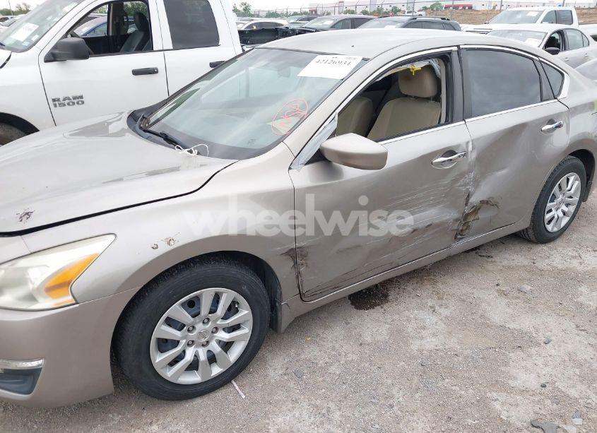 Photo 6 of 2014 Nissan Altima 2.5 S (VIN 1N4AL3AP4EC125197)