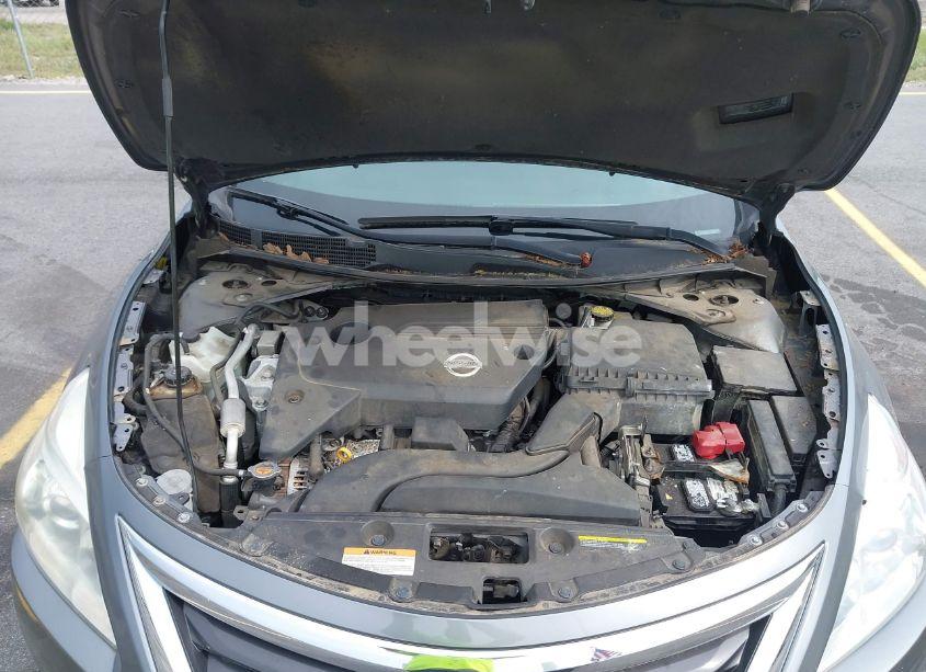 Photo 10 of 2014 Nissan Altima 2.5 S (VIN 1N4AL3AP4EC129234)
