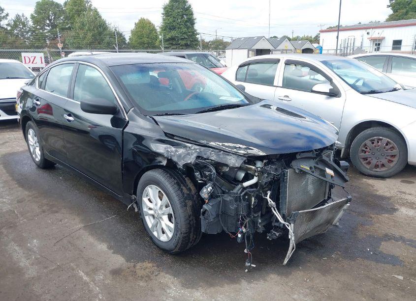 2014 Nissan Altima 2.5 S (VIN 1N4AL3AP4EC138080) main photo