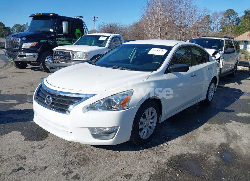Photo 2 of 2014 Nissan Altima 2.5 S (VIN 1N4AL3AP4EC152402)