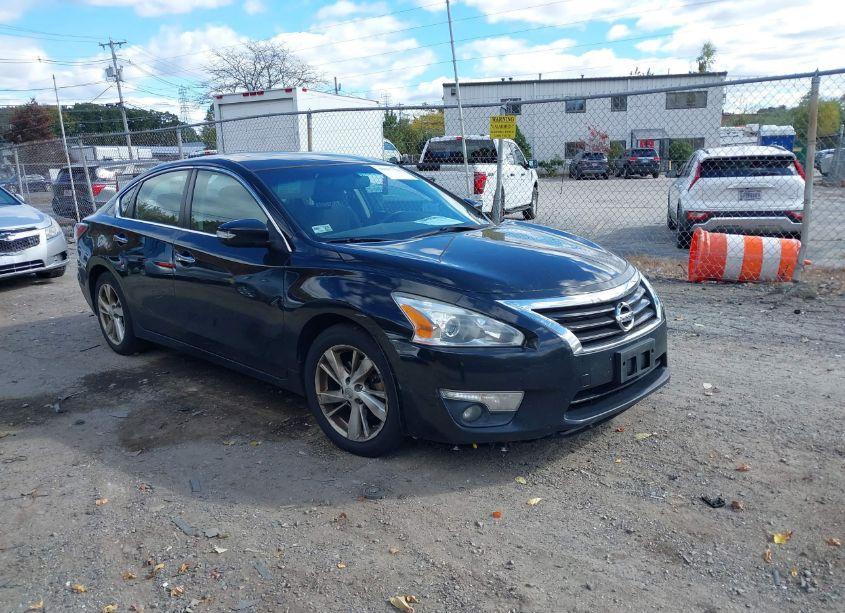 2014 Nissan Altima 2.5 SV (VIN 1N4AL3AP4EC154103) main photo