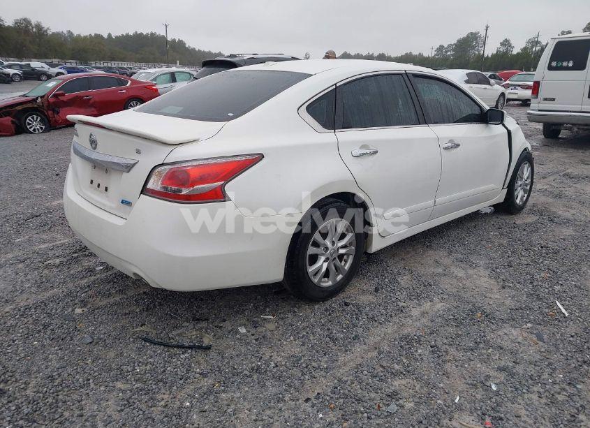 Photo 4 of 2014 Nissan Altima 2.5 S (VIN 1N4AL3AP4EC174626)