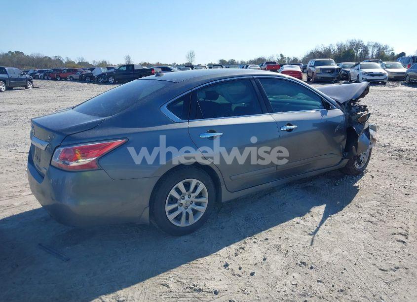 Photo 4 of 2014 Nissan Altima 2.5 S (VIN 1N4AL3AP4EC175761)
