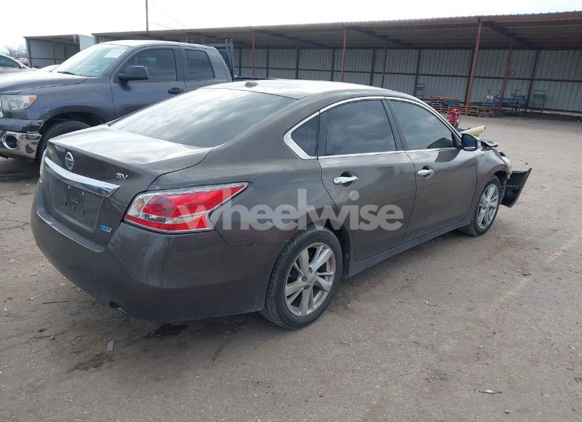 Photo 4 of 2014 Nissan Altima 2.5 SV (VIN 1N4AL3AP4EC268747)