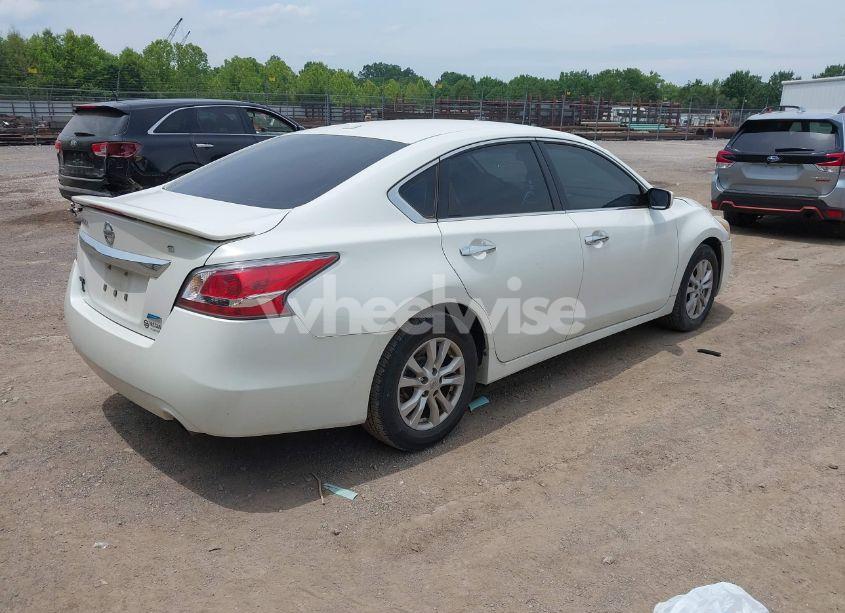 Photo 4 of 2014 Nissan Altima 2.5 S (VIN 1N4AL3AP4EC403662)