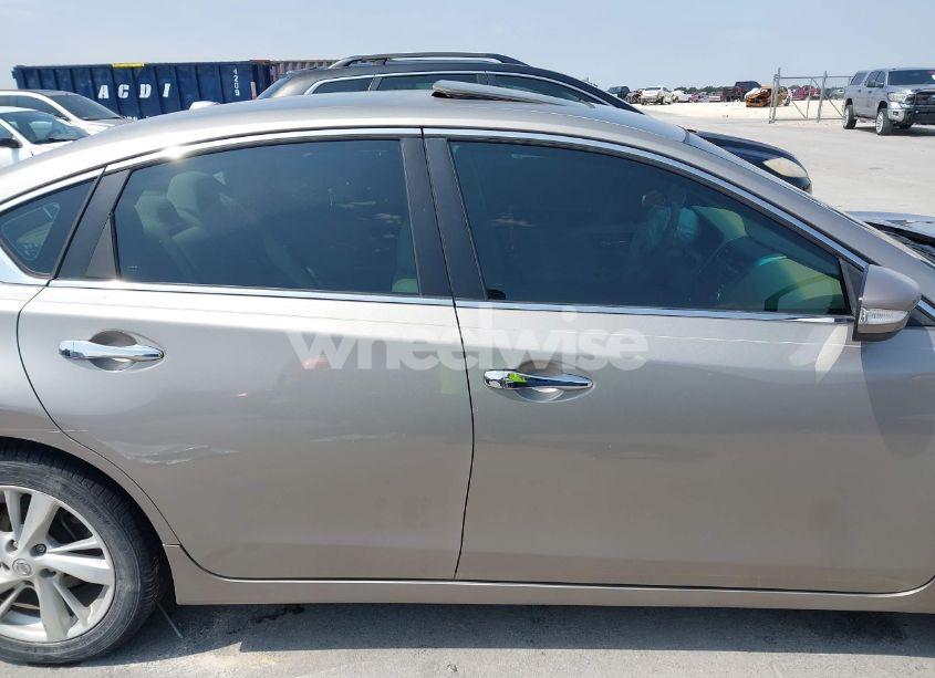 Photo 13 of 2014 Nissan Altima 2.5 SV (VIN 1N4AL3AP4EN212134)