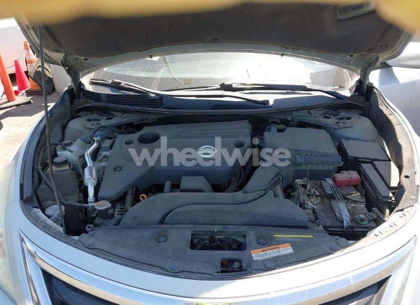 Photo 10 of 2014 Nissan Altima 2.5 S (VIN 1N4AL3AP4EN254058)