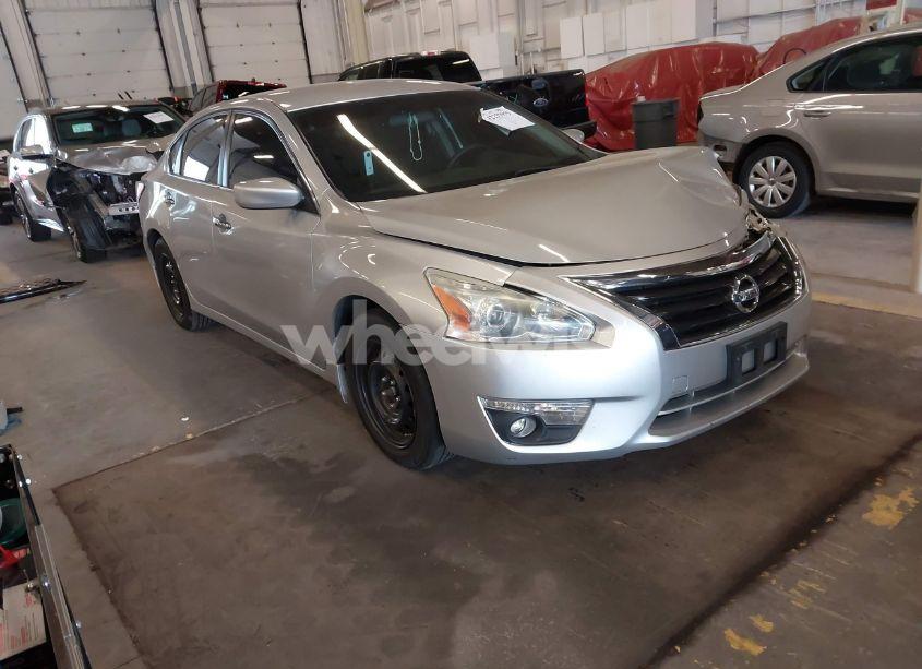 2014 Nissan Altima 2.5 S (VIN 1N4AL3AP4EN257400) main photo