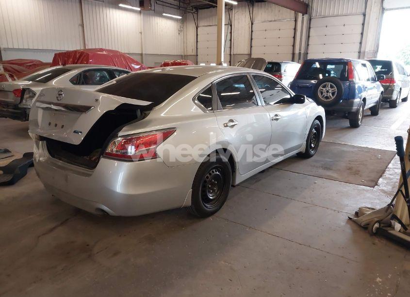 Photo 4 of 2014 Nissan Altima 2.5 S (VIN 1N4AL3AP4EN257400)