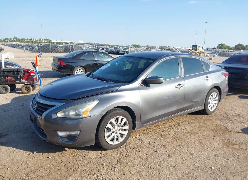Photo 2 of 2014 Nissan Altima 2.5 S (VIN 1N4AL3AP4EN357481)