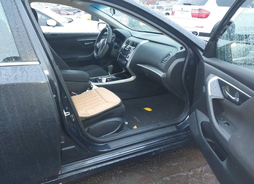 Photo 5 of 2014 Nissan Altima 2.5 S (VIN 1N4AL3AP4EN359568)