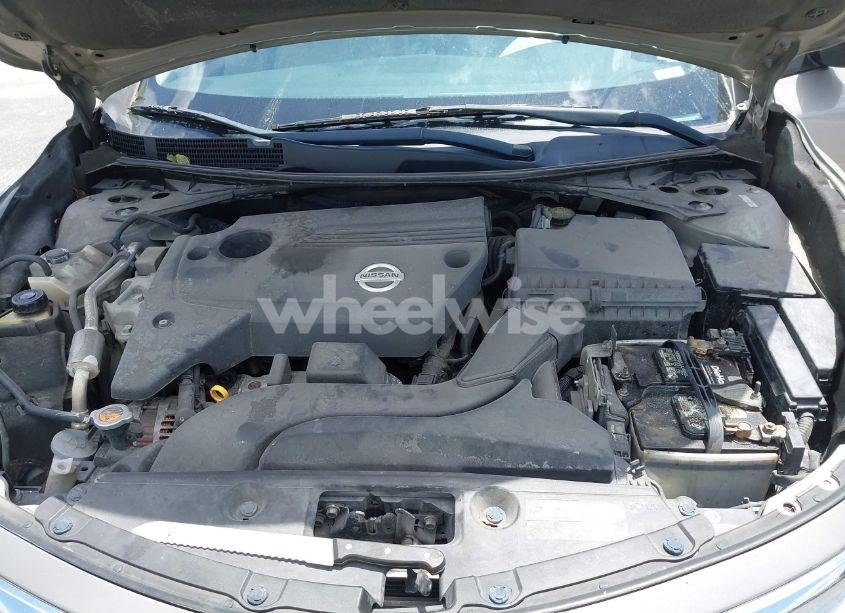 Photo 10 of 2014 Nissan Altima 2.5/2.5 S/2.5 SL/2.5 SV (VIN 1N4AL3AP4EN373115)
