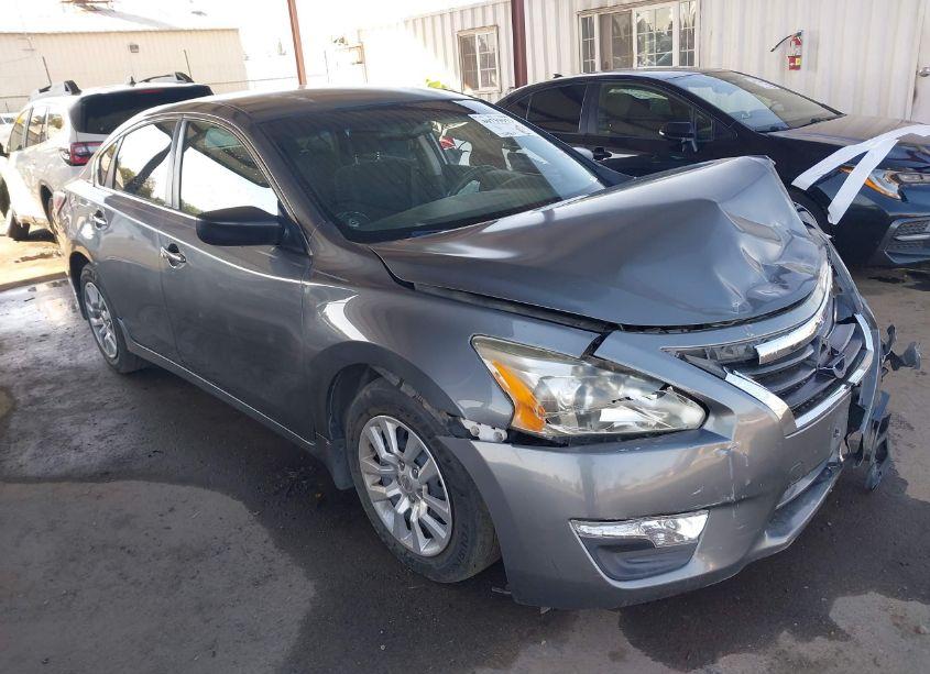 2014 Nissan Altima 2.5 S (VIN 1N4AL3AP4EN379674) main photo