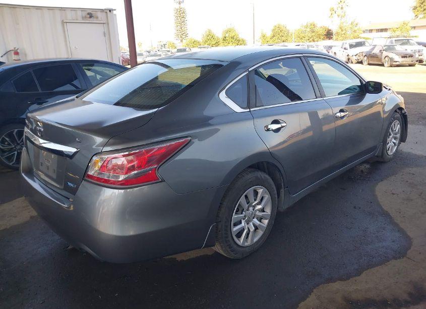 Photo 4 of 2014 Nissan Altima 2.5 S (VIN 1N4AL3AP4EN379674)