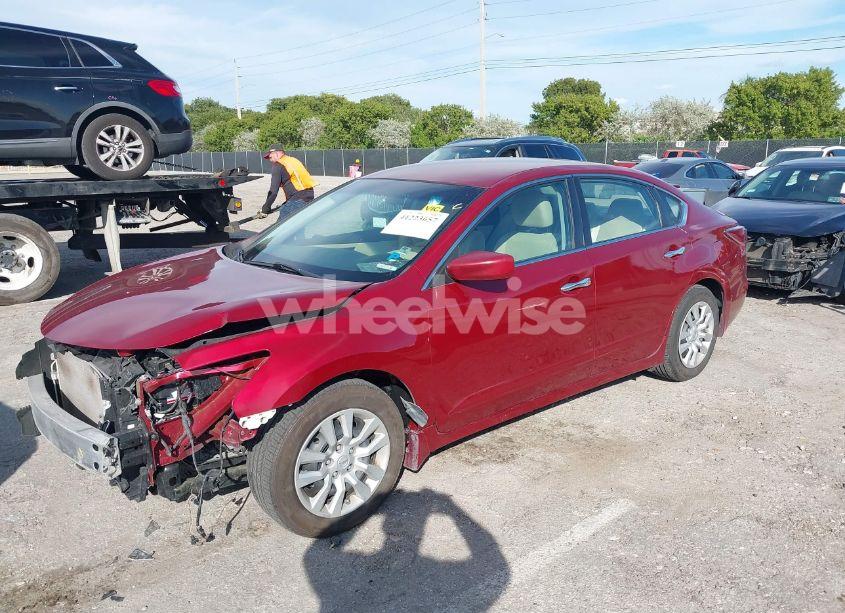 Photo 2 of 2014 Nissan Altima 2.5 S (VIN 1N4AL3AP4EN390397)