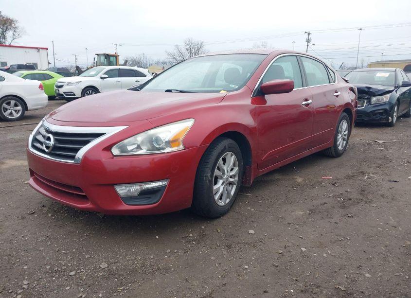 Photo 2 of 2015 Nissan Altima 2.5 S (VIN 1N4AL3AP4FC100544)