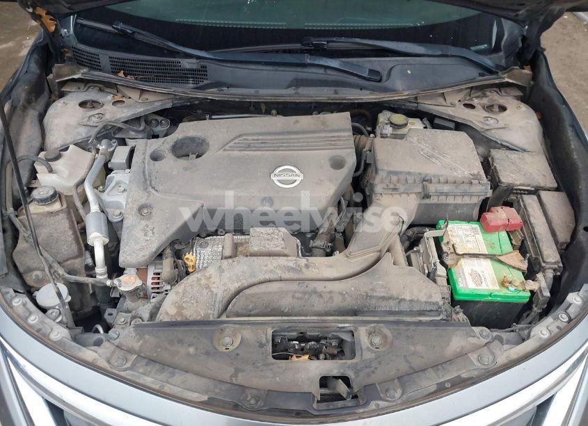 Photo 10 of 2015 Nissan Altima 2.5/2.5 S/2.5 SL/2.5 SV (VIN 1N4AL3AP4FC113889)