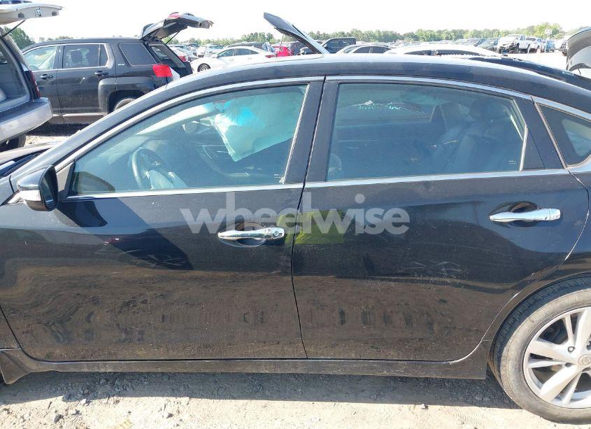 Photo 14 of 2015 Nissan Altima 2.5 SL (VIN 1N4AL3AP4FC129039)