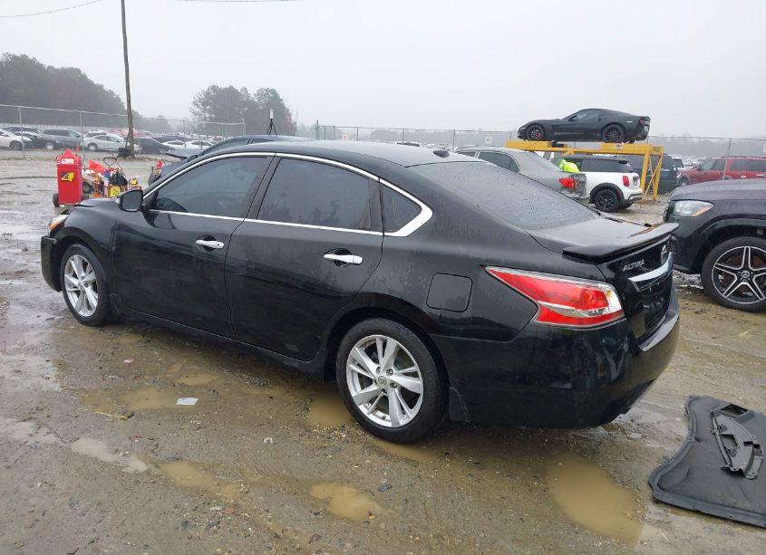 Photo 3 of 2015 Nissan Altima 2.5 SV (VIN 1N4AL3AP4FC156189)