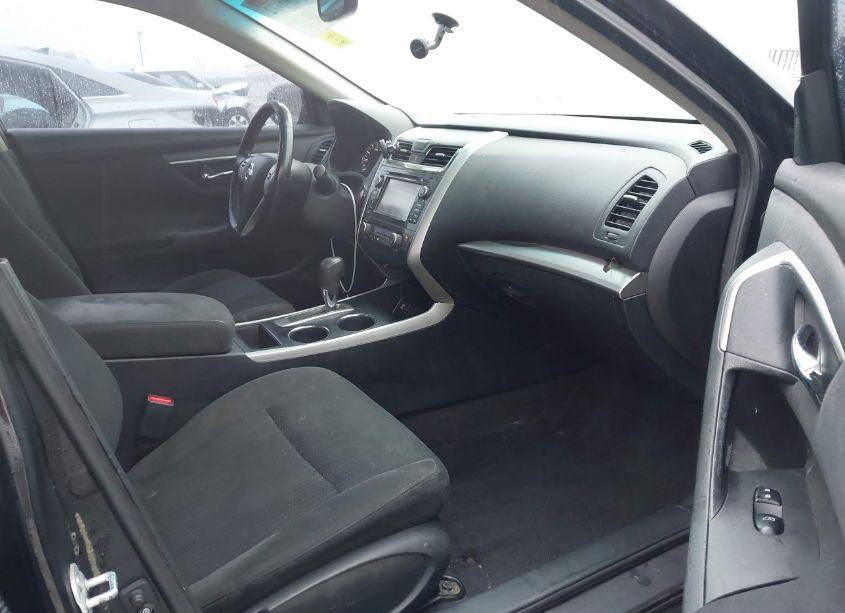 Photo 5 of 2015 Nissan Altima 2.5 SV (VIN 1N4AL3AP4FC156189)