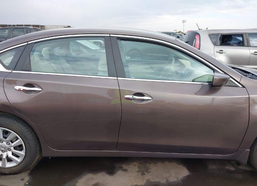 Photo 13 of 2015 Nissan Altima 2.5 S (VIN 1N4AL3AP4FC165474)