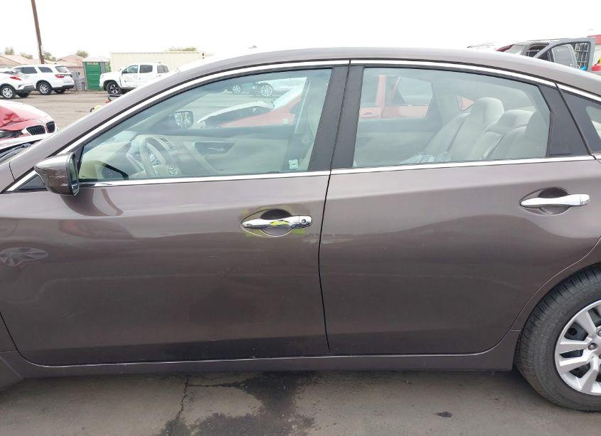 Photo 14 of 2015 Nissan Altima 2.5 S (VIN 1N4AL3AP4FC165474)