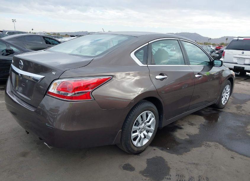 Photo 4 of 2015 Nissan Altima 2.5 S (VIN 1N4AL3AP4FC165474)