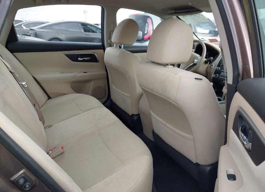 Photo 8 of 2015 Nissan Altima 2.5 S (VIN 1N4AL3AP4FC165474)