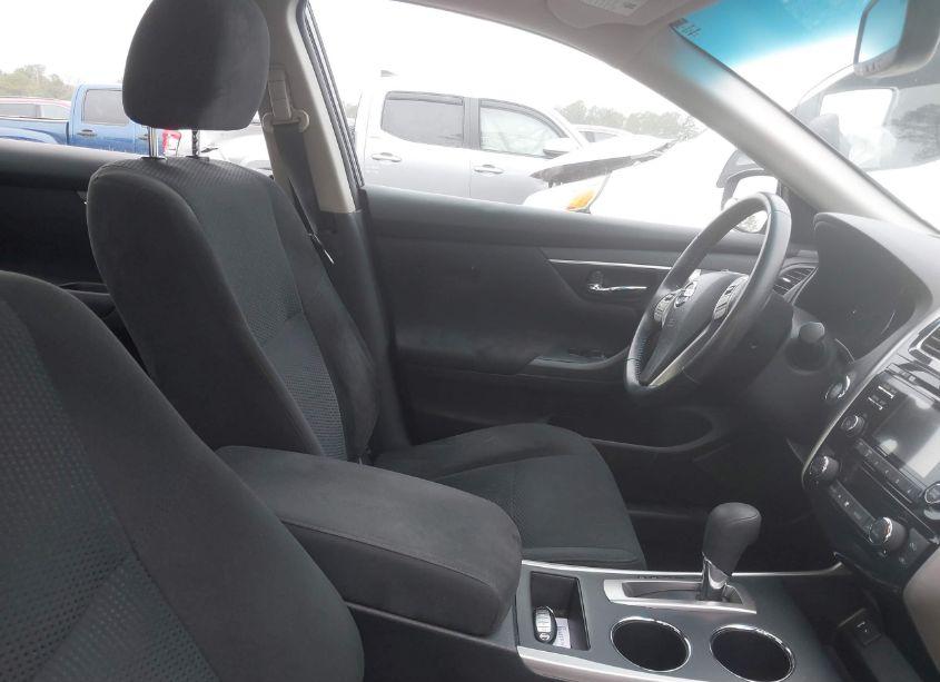 Photo 5 of 2015 Nissan Altima 2.5 SV (VIN 1N4AL3AP4FC175440)