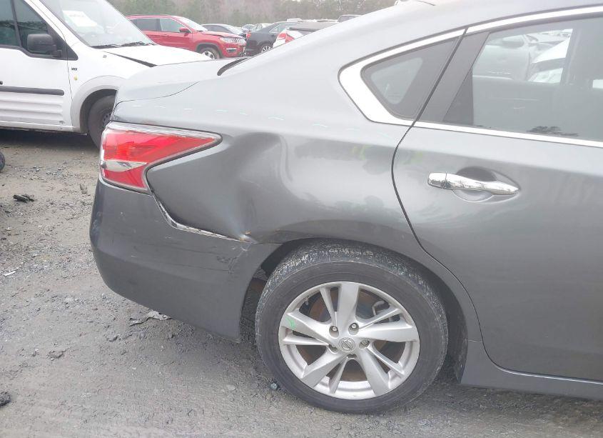 Photo 6 of 2015 Nissan Altima 2.5 SV (VIN 1N4AL3AP4FC175440)
