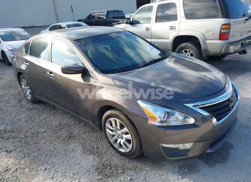 2015 Nissan Altima 2.5/2.5 S/2.5 SL/2.5 SV (VIN 1N4AL3AP4FC180542) main photo