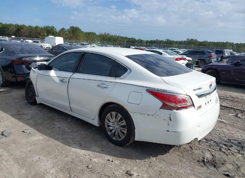 Photo 3 of 2015 Nissan Altima 2.5 S (VIN 1N4AL3AP4FC187393)