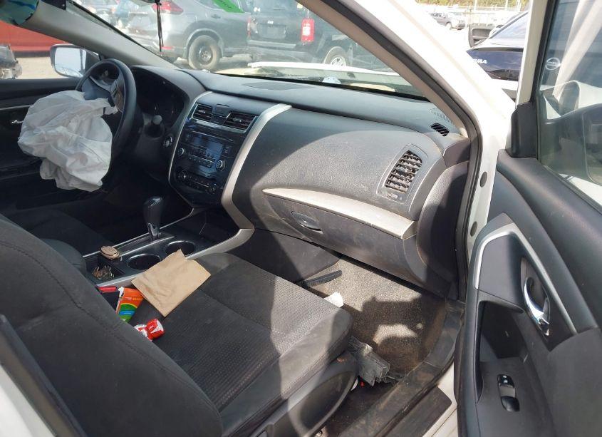 Photo 5 of 2015 Nissan Altima 2.5 S (VIN 1N4AL3AP4FC187393)