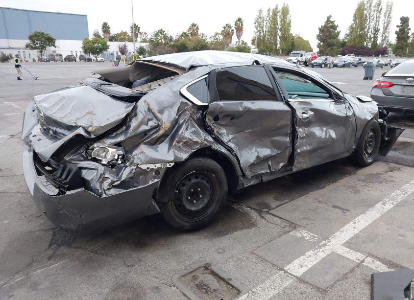 Photo 4 of 2015 Nissan Altima 2.5 S (VIN 1N4AL3AP4FC192559)