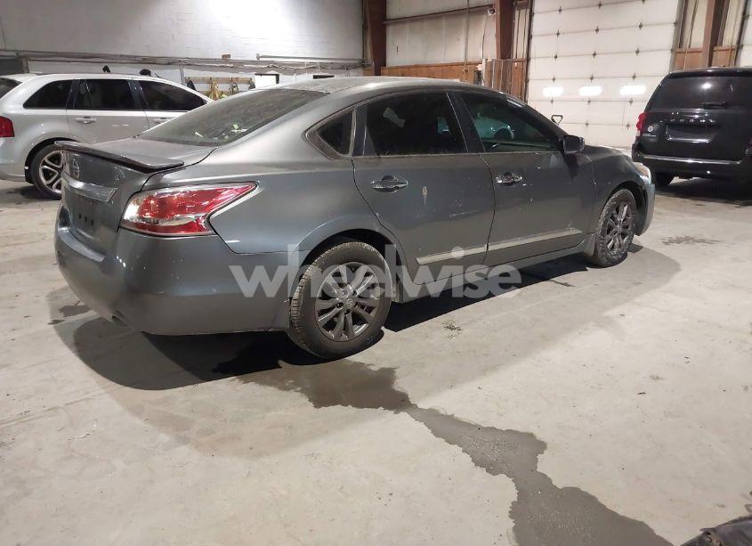 Photo 4 of 2015 Nissan Altima 2.5 S (VIN 1N4AL3AP4FC207027)