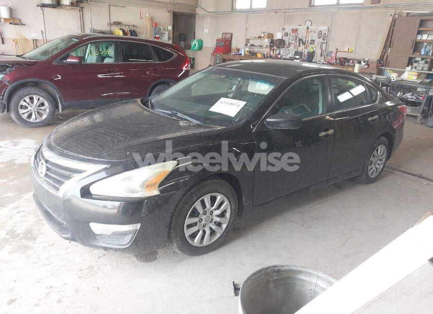 Photo 2 of 2015 Nissan Altima 2.5 S (VIN 1N4AL3AP4FC207562)