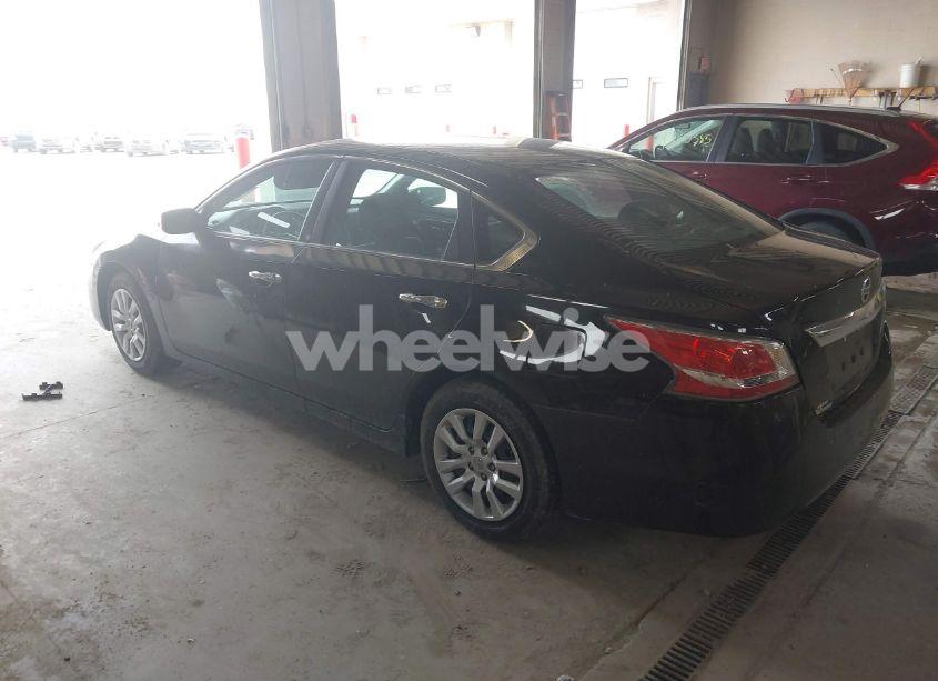 Photo 3 of 2015 Nissan Altima 2.5 S (VIN 1N4AL3AP4FC207562)