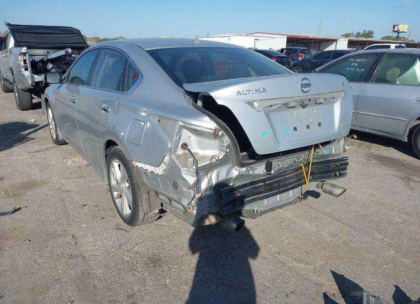 Photo 3 of 2015 Nissan Altima 2.5 SV (VIN 1N4AL3AP4FC220117)