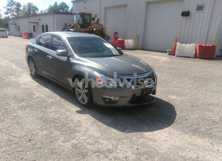2015 Nissan Altima 2.5 SL (VIN 1N4AL3AP4FC230548) main photo