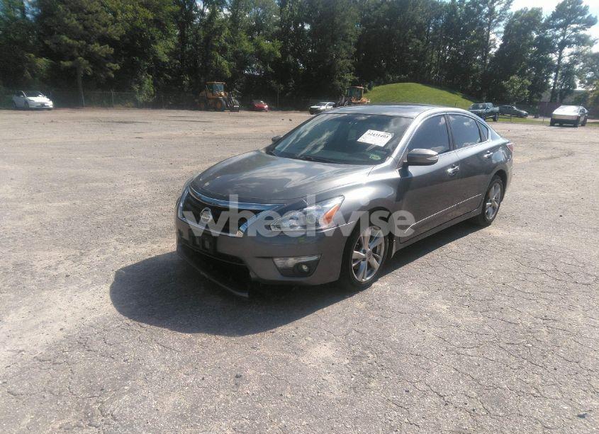 Photo 2 of 2015 Nissan Altima 2.5 SL (VIN 1N4AL3AP4FC230548)