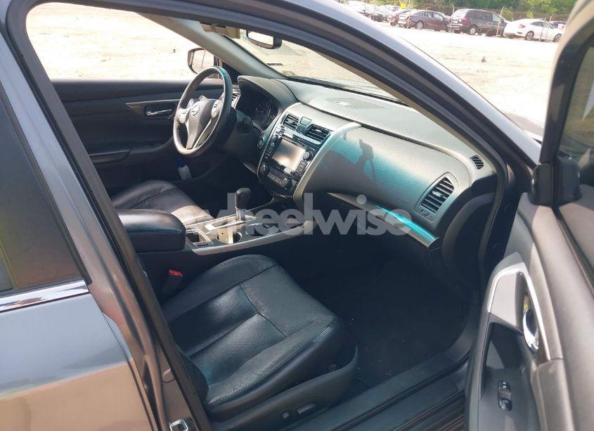 Photo 5 of 2015 Nissan Altima 2.5 SL (VIN 1N4AL3AP4FC230548)