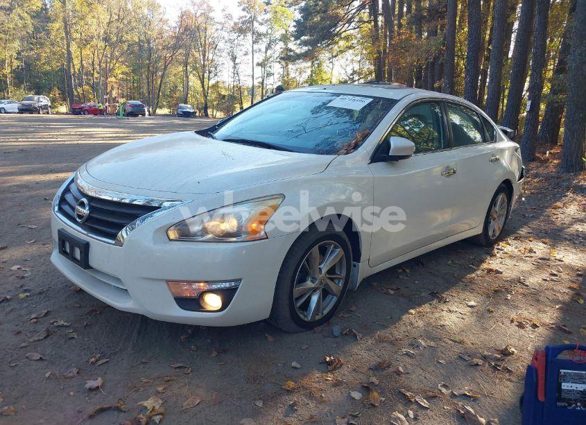 Photo 2 of 2015 Nissan Altima 2.5 SV (VIN 1N4AL3AP4FC234289)