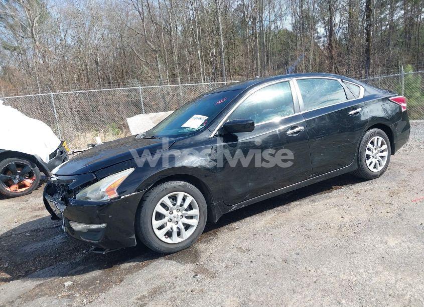 Photo 2 of 2015 Nissan Altima 2.5 S (VIN 1N4AL3AP4FC267860)