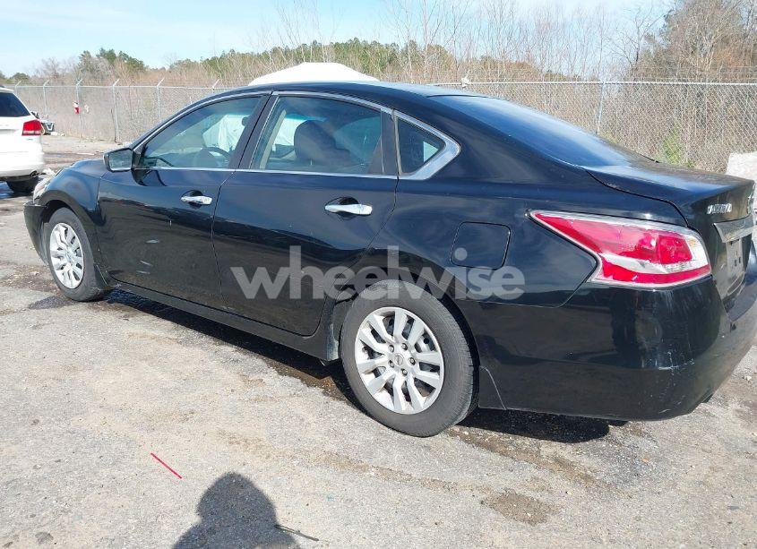Photo 3 of 2015 Nissan Altima 2.5 S (VIN 1N4AL3AP4FC267860)